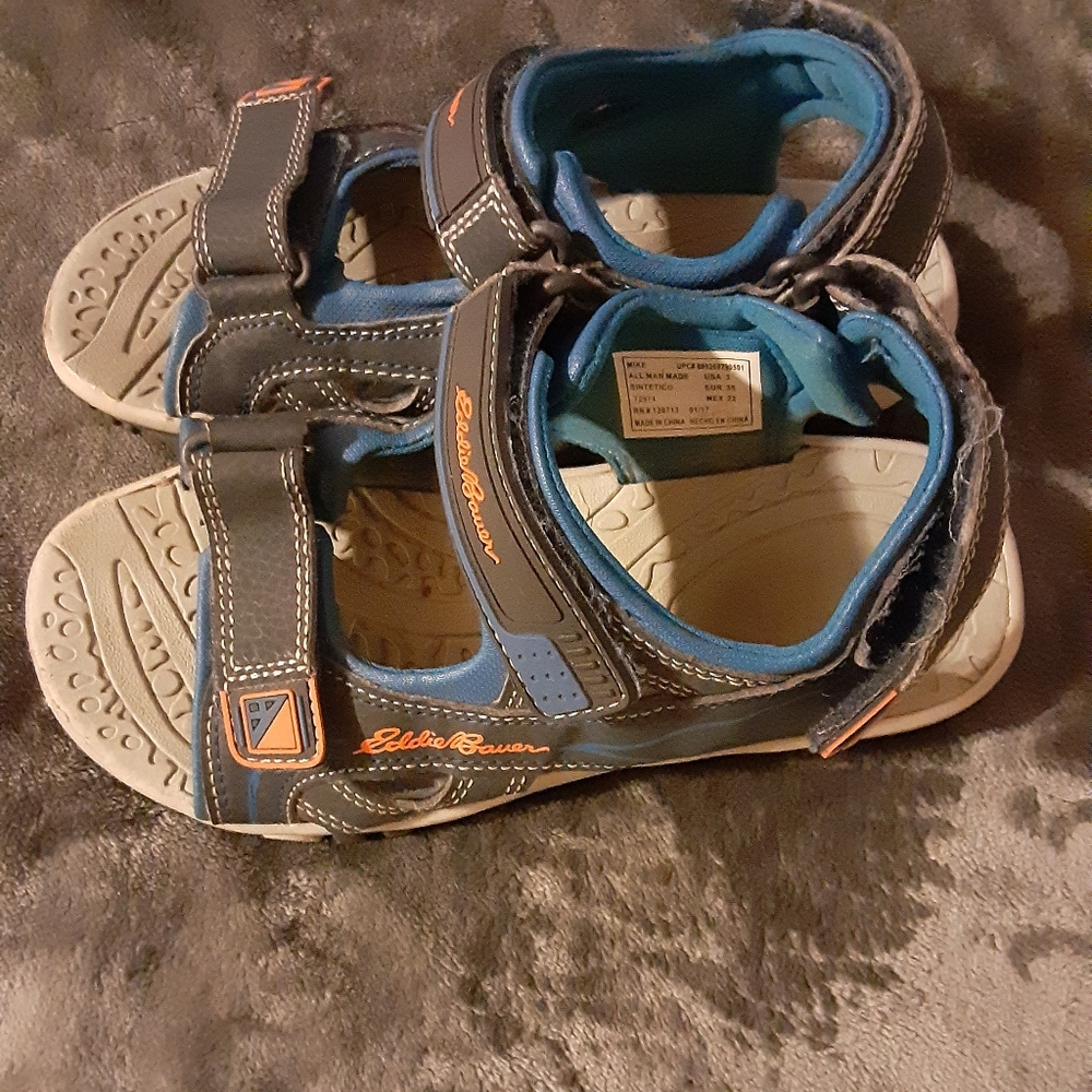 Eddie Bauer boys sandals - Picture 3 of 5